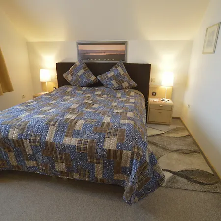 Haus Muehlentrift Doese Апартаменты *